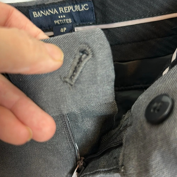 Banana Republic petite grey low rise flare stretch cotton pant. - Picture 8 of 9